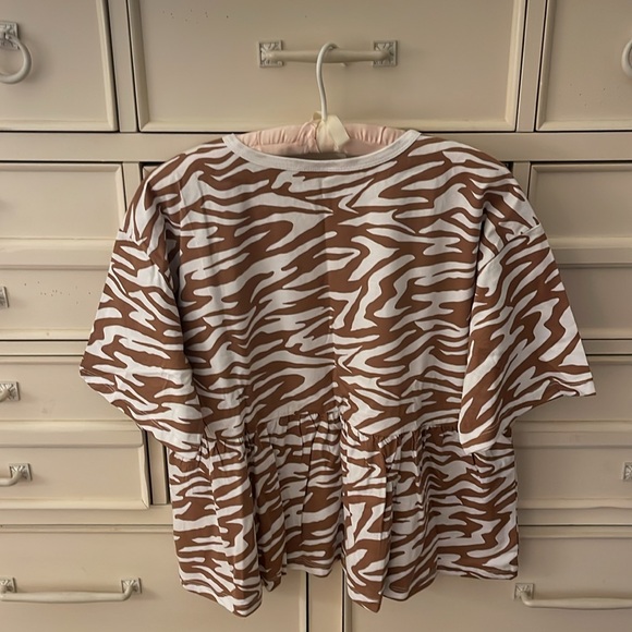 NWT asos animal print with peplum bottom size 8 - Picture 4 of 5